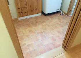 Dressing-room floor renewal