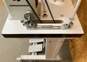 The initial speed of the industrial sewing machine was too fast, so I used a pulley to decelerate it.. / 工業ミシンは初速が早すぎたので、プーリーを使って減速 process 4