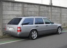 Mercedes-Benz E220 (W124) Estate rear