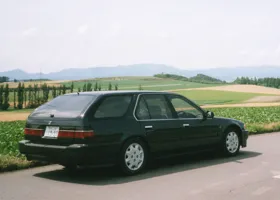 CB9 U.S. ACCORD WAGON rear