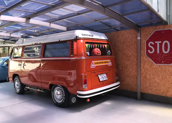 6-Wheel T-2 BUS rear A