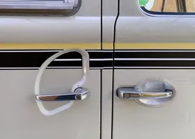 Decoration lines to a BUS body / バスのボディへデコレーションライン入れ 15