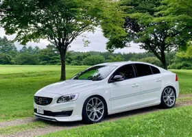 VOLVO S60 D4 Dynamic Edition rear